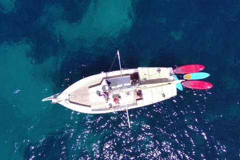 Ibiza: Private Sailboat with Tapas, Open Bar & Music
