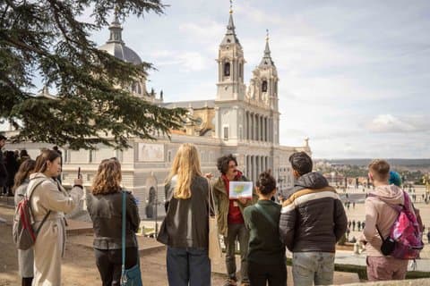 Madrid in French: historic streets and monuments
