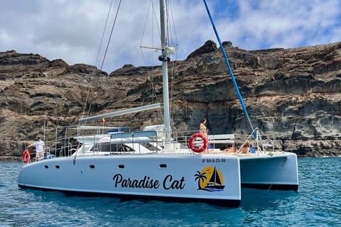 Shared Catamaran Tour with Drinks Lunch and Snorkeling