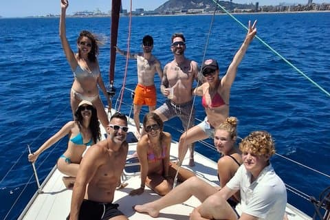 Private Sailing for 11 people with drinks