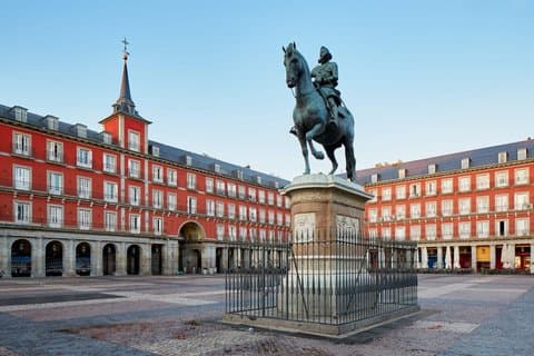 Historical Tour of Madrid in French
