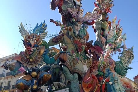 Fallas and Buñuelos A Delicious and Folkloric Valencia Tour