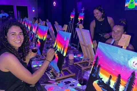 Paint & Wine Workshop in Barcelona in creative studio