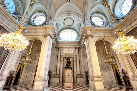 Guided tour of the Royal Palace of Madrid in a small group