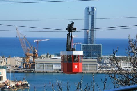 Ebike, Cable Car and Sailing Tour in Barcelona