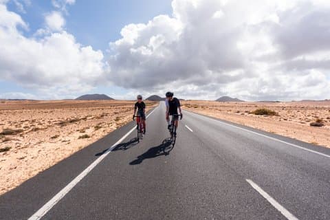 E-Road Bike Tour Lanzarote in El Golfo Green Lagoon