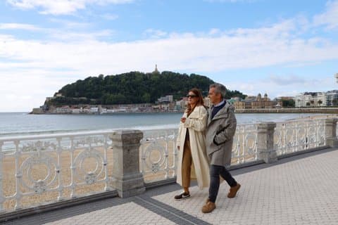 Private Photo Session with Sara in San Sebastián