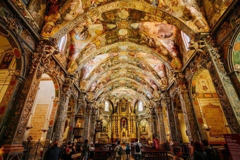 Valencia: San Nicolas Church Skip the Line Entry Guided Tour