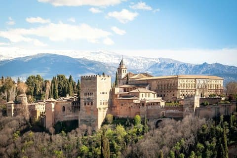 Alhambra of Granada and Generalife Ticket & Audio Tour