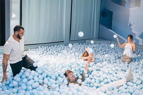 IKONO: a Unique Sensory and Photographic Experience