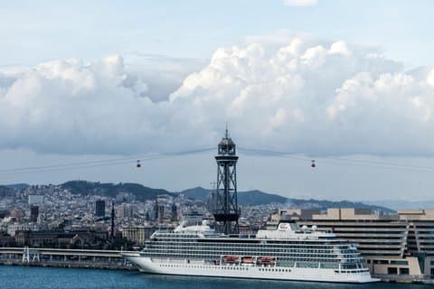 Barcelona Private Taxi Transfer Hotel to Cruise Port