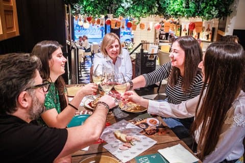 Granada Tapas and Wine Small Group Tour