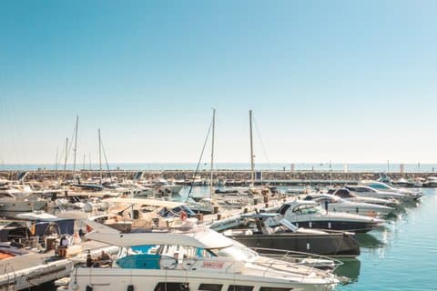 50ft Luxury Yacht Charter in Puerto Banús