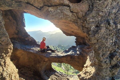 Adventure Tour Gran Canaria: The WALL. Abseiling and caving