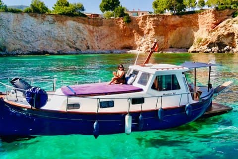 Private excursion on traditional Mallorcan boat