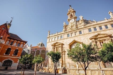 Private Tour of Valencia’s Old Town with Radio Guide