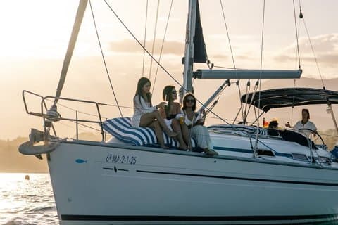Private Marbella Cruise with Drinks and Paddle Board