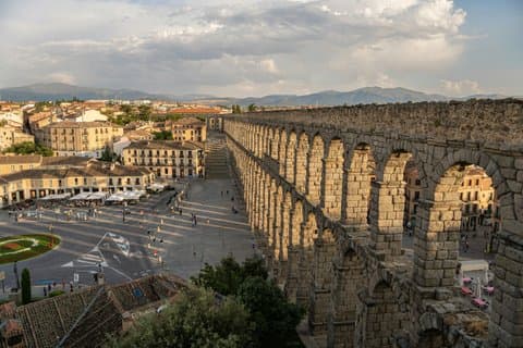 Segovia & Toledo Small Group Tour with Hotel Pick up from Madrid