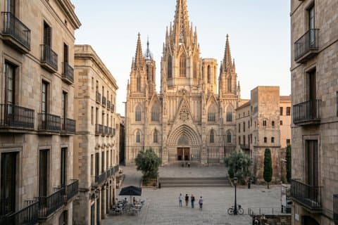 Private Customizable Walking Tour in Barcelona