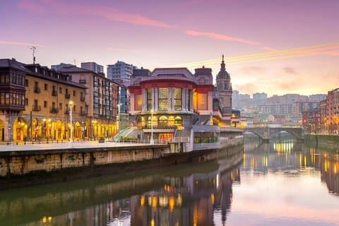 Free walking Tour Historical Bilbao with local guides