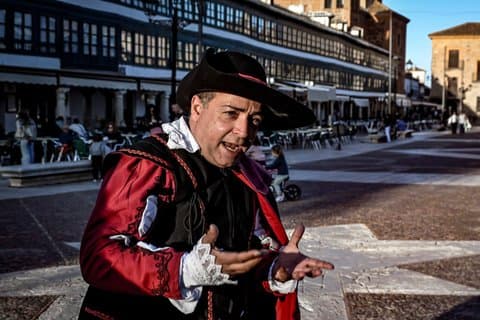 Almagro Theatrical tour with characters from the Golden Age
