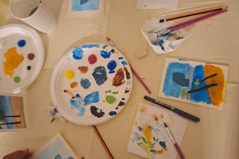 Paint your own postcard of Barcelona