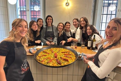 Paella and creative rices Workshop with Sangria in Madrid Center