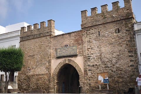 Cadiz White Towns Tour Tarifa Vejer and Cadiz City from Seville