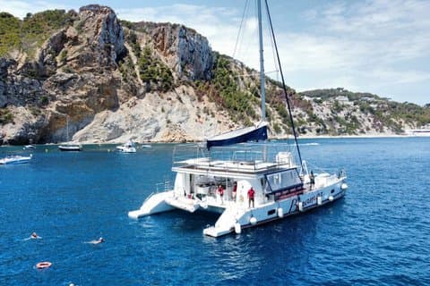 A day at sea in Cala Blanca with paella and jet ski