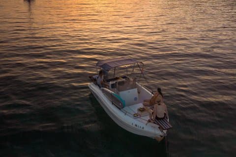 Private 2h30 Cruise: Alcanada Lighthouse, Coll Baix and Sea Cave