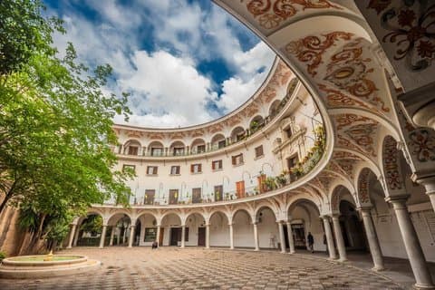 Secret Seville : Discover the City That Doesn't Come Out in the Guides