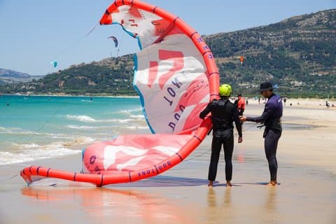 Kitesurfing lessons in Tarifa – Semi-private for all levels