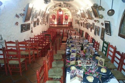 Flamenco and Andalusian Dinner Show in the Caves of Granada