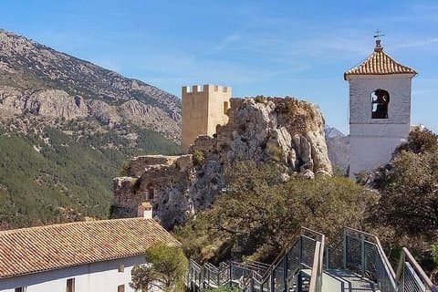 Guadalest & Altea Small-Group Tour from Alicante or Benidorm