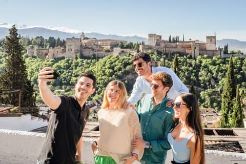 The Best from Seville: Granada and Córdoba in One Day