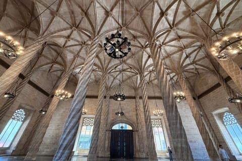 Valencia Silk Route Lonja De La Seda Walking Tour