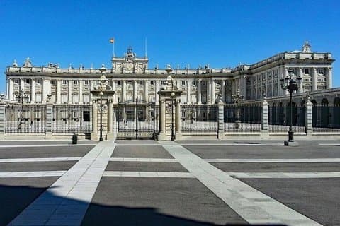 Private Guided Tour of the Royal Palace of Madrid