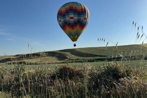 Balloon flight at dawn in Salamanca
