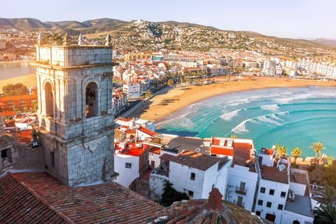 Barcelona to Valencia Private Transfer with 2h Sightseeing Stop