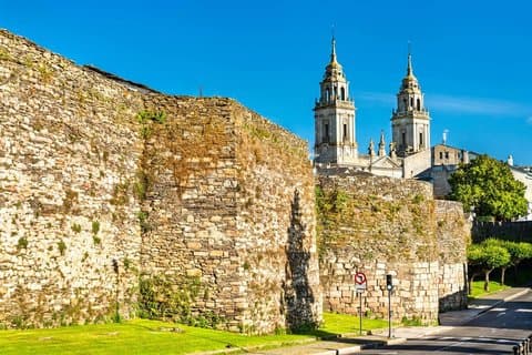 Hello Lugo: Private 2-Hour Intro City Walk with Local Guide