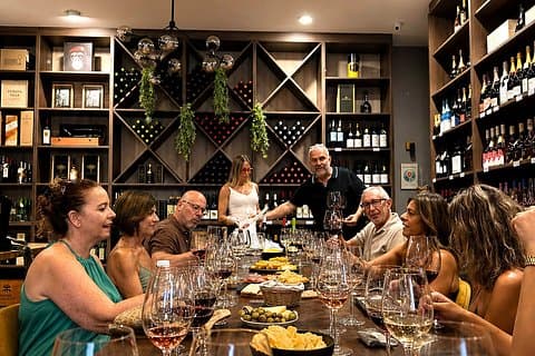 Málaga Spanish Wine Tasting with 5 Wines and Gourmet Tapas