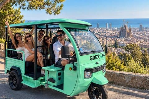 Experience Barcelona City Tour with Private Tuk Tuk