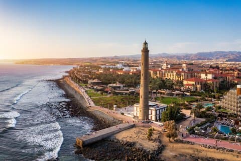 Coastal Gran Canaria Highlights: Scenic Shore Excursion from Port