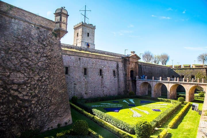Montjiuc Castle