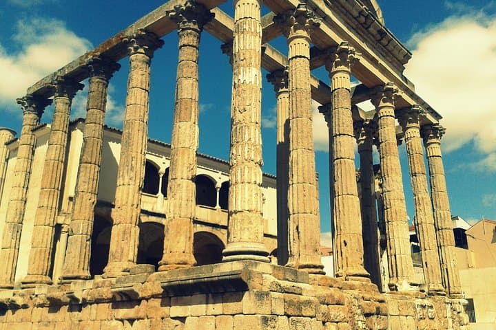 DIANA TEMPLE