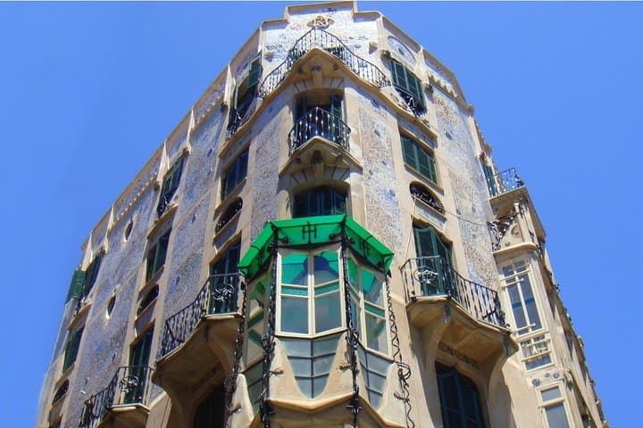 Gaudí and Modernist Art: Guided Tour in Palma de Mallorca