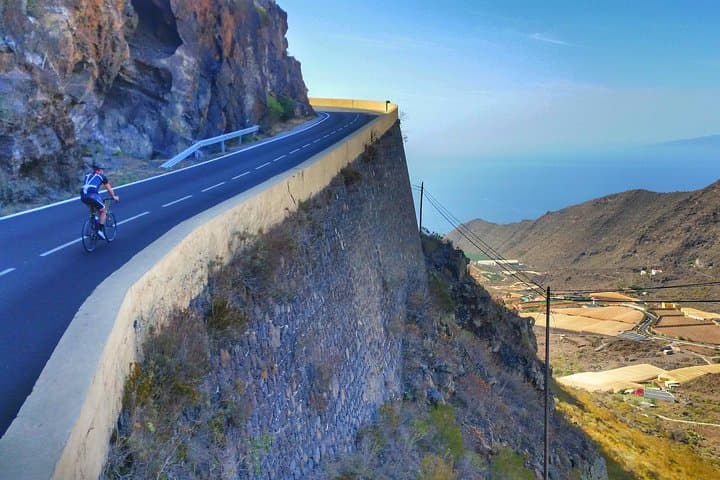 Los Gigantes Route