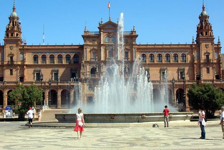Seville Private Tour to Jewish Quarter and Plaza de Espana