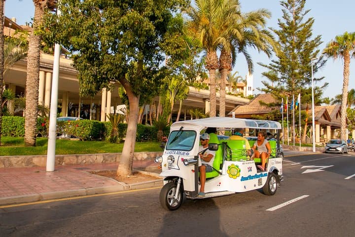 Tuk Tuk Tour