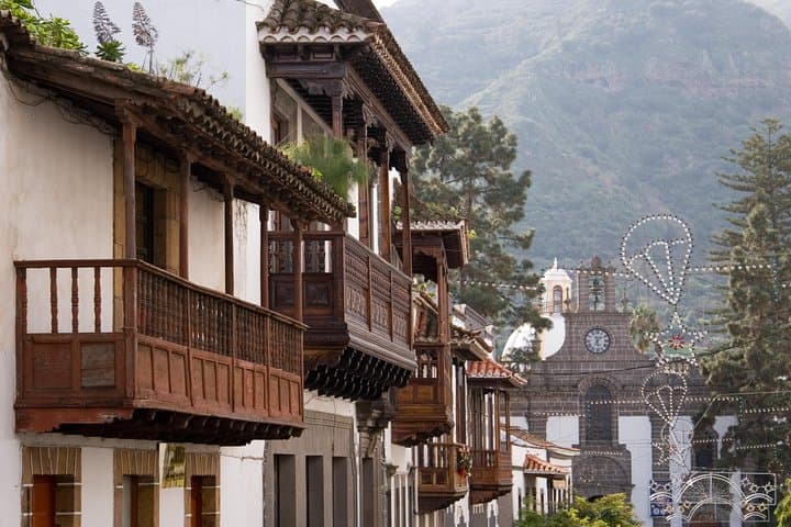 Canarian Balconies in Teror